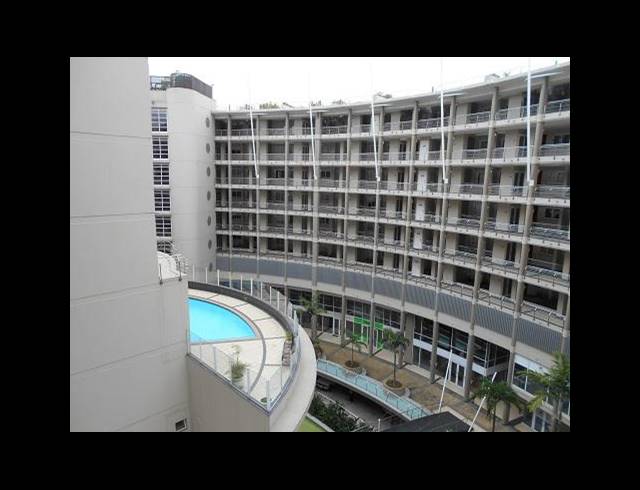 2 BEDROOM APARTMENT TO LET IN POINT WATERFRONT
